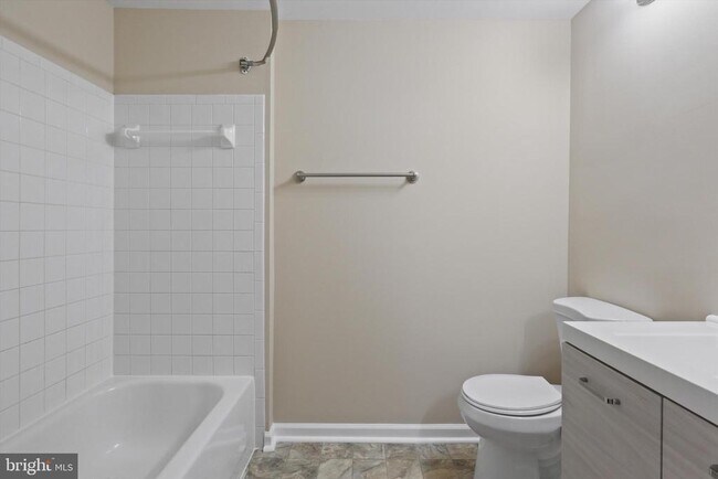 Building Photo - 8058 Lisle Dr