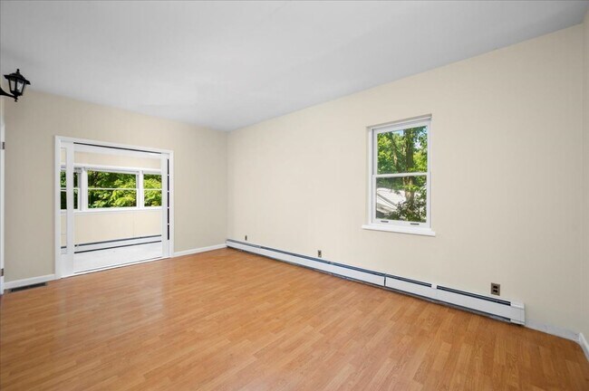 Building Photo - Elegant Multi-Level Brick Residence with Outdoor Oasis