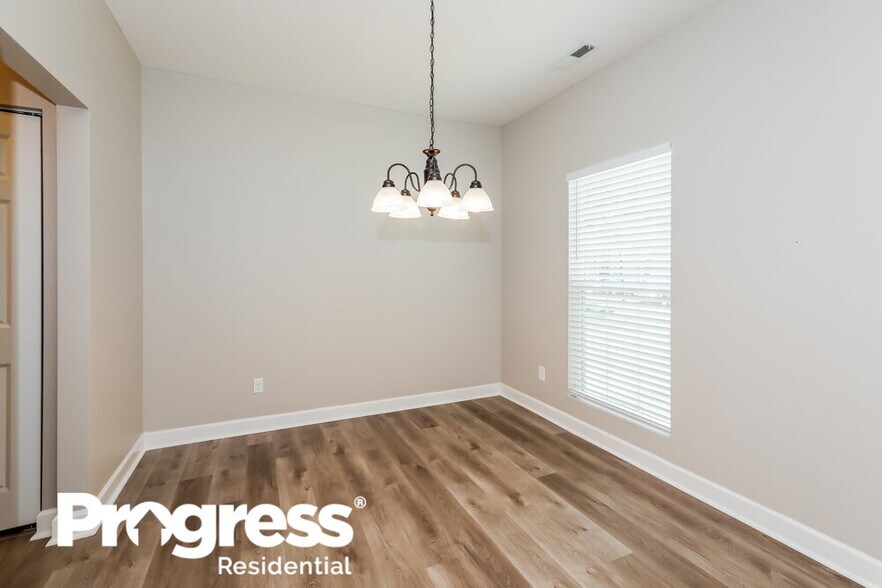 Building Photo - 7425 Heronwood Ln