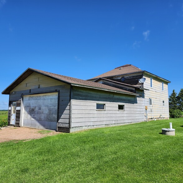 Primary Photo - 103723 Wuertzburg Rd