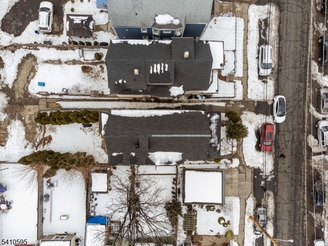 Building Photo - 335 Boulevard