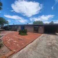 Building Photo - $1,995.00 Love this Midtown Midcentury 3 b...