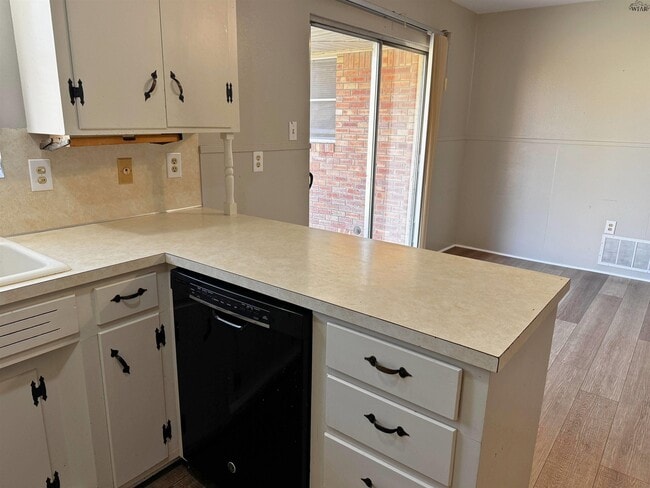 Building Photo - 4522 Westward Dr