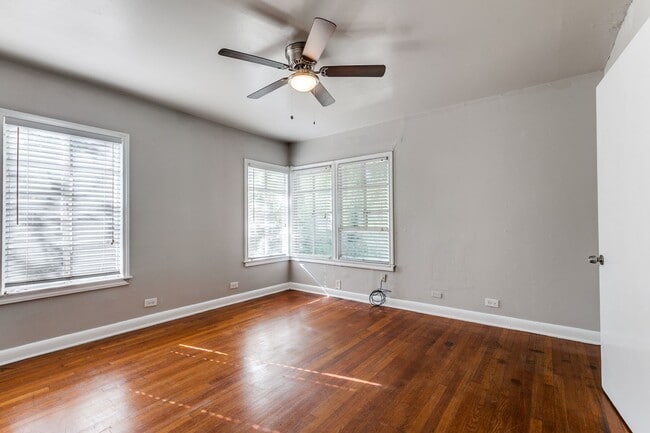 Building Photo - 2-BEDROOM HOME IN MONTICELLO PARK