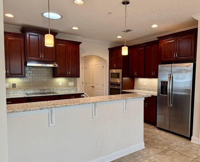 Building Photo - 71 Utina Wy