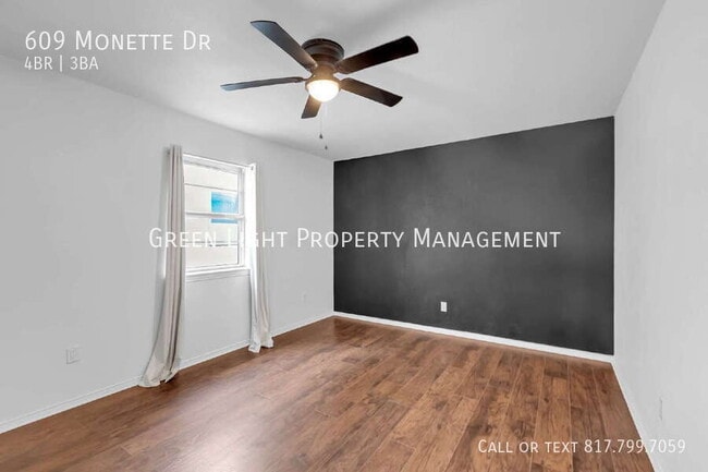 Building Photo - 609 Monette Dr