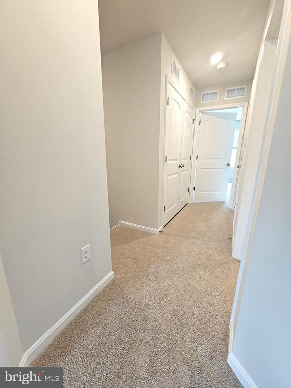 Building Photo - 1410 SUGARPLUM Ln