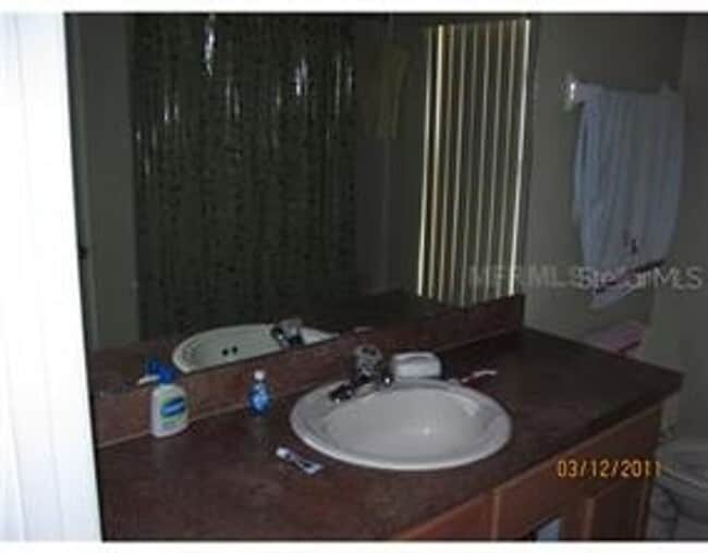 Building Photo - 136 Grantham Dr