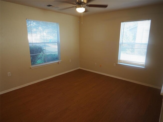 Building Photo - 11820 Lima Dr
