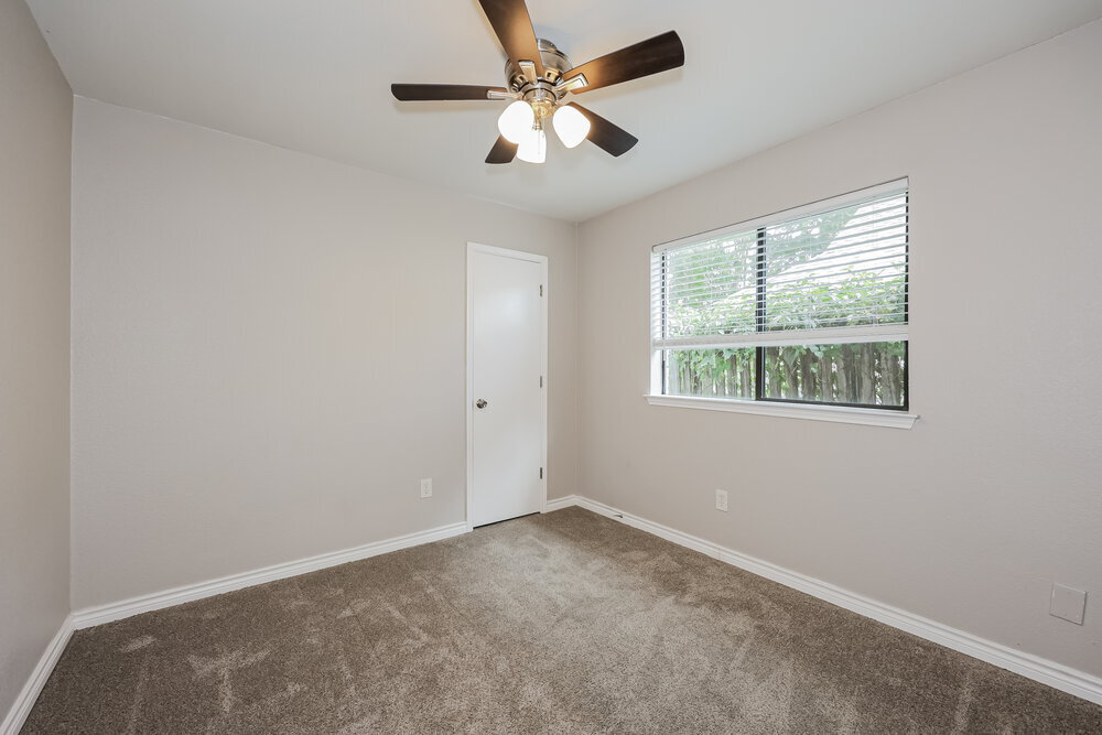 Building Photo - 522 Chancellorsville Dr