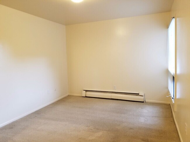 Interior Photo - Seven Thirty, LLC (735)