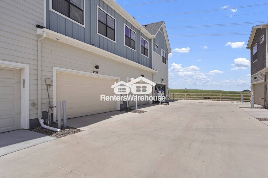 Building Photo - 7959 Yampa River Ave