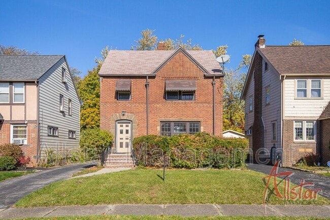 Primary Photo - 3575 Grosvenor Rd