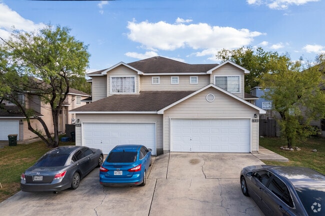 Building Photo - Sagewood Townhomes