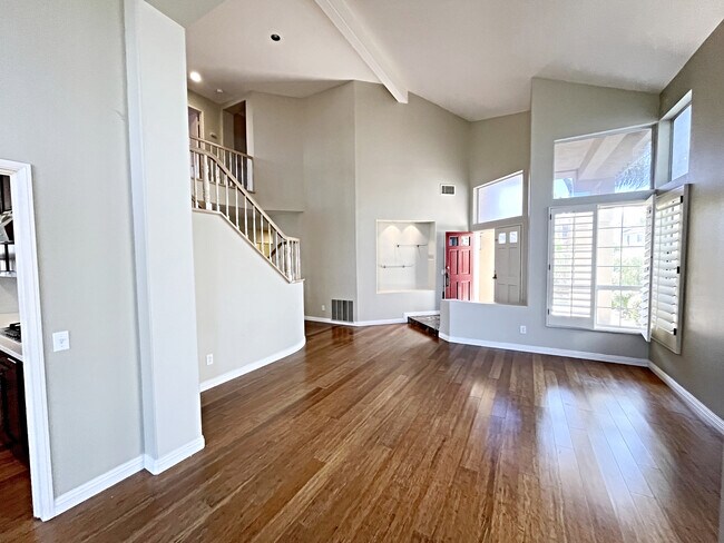 Building Photo - 12460 Picrus St