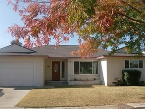 Building Photo - 5751 N Sherman Ave