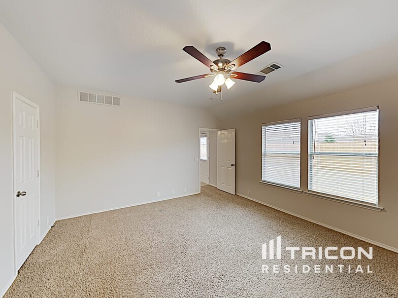 Building Photo - 125 Bison Meadow Dr