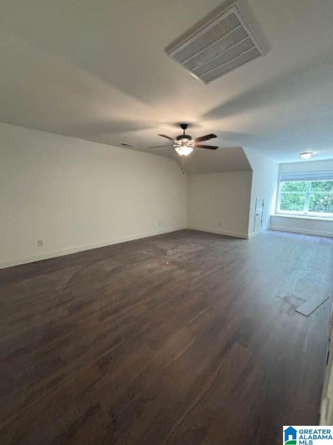 Building Photo - 4008 Lennox Rd