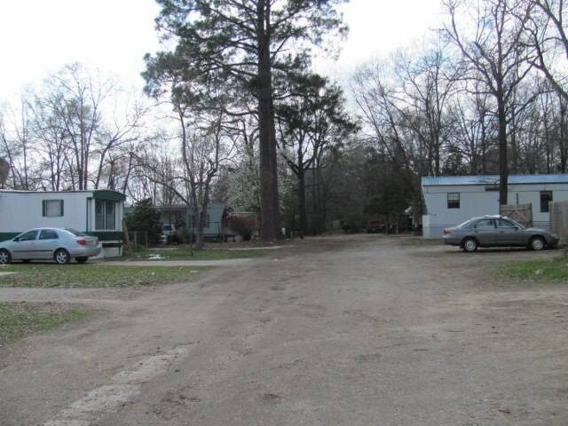Building Photo - Canary Trailer Park