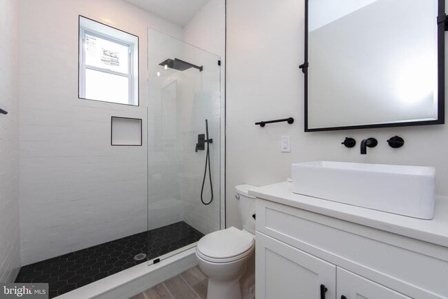 Building Photo - 2001 S Norwood St