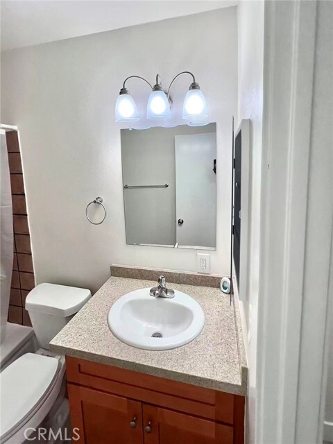 Building Photo - 4109 W 5th St