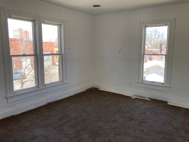 Building Photo - 315 W Koenig St