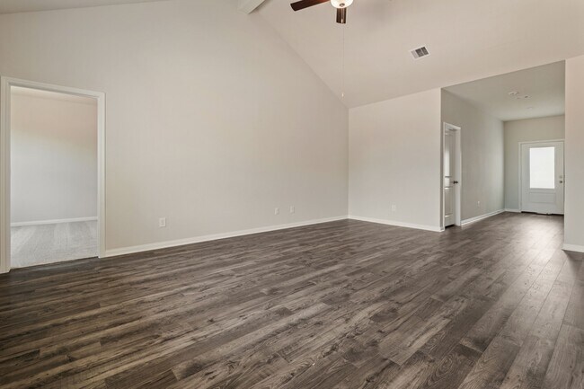 Building Photo - 345 Fastboy Ln