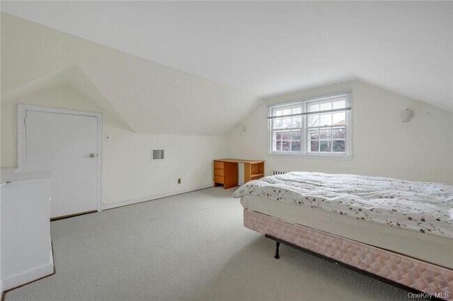 Building Photo - 29 Old Orchard Rd