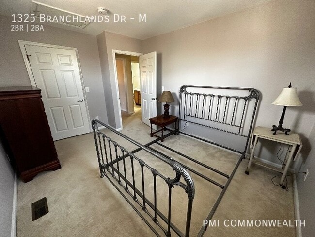 Building Photo - 1325 Branchlands Dr