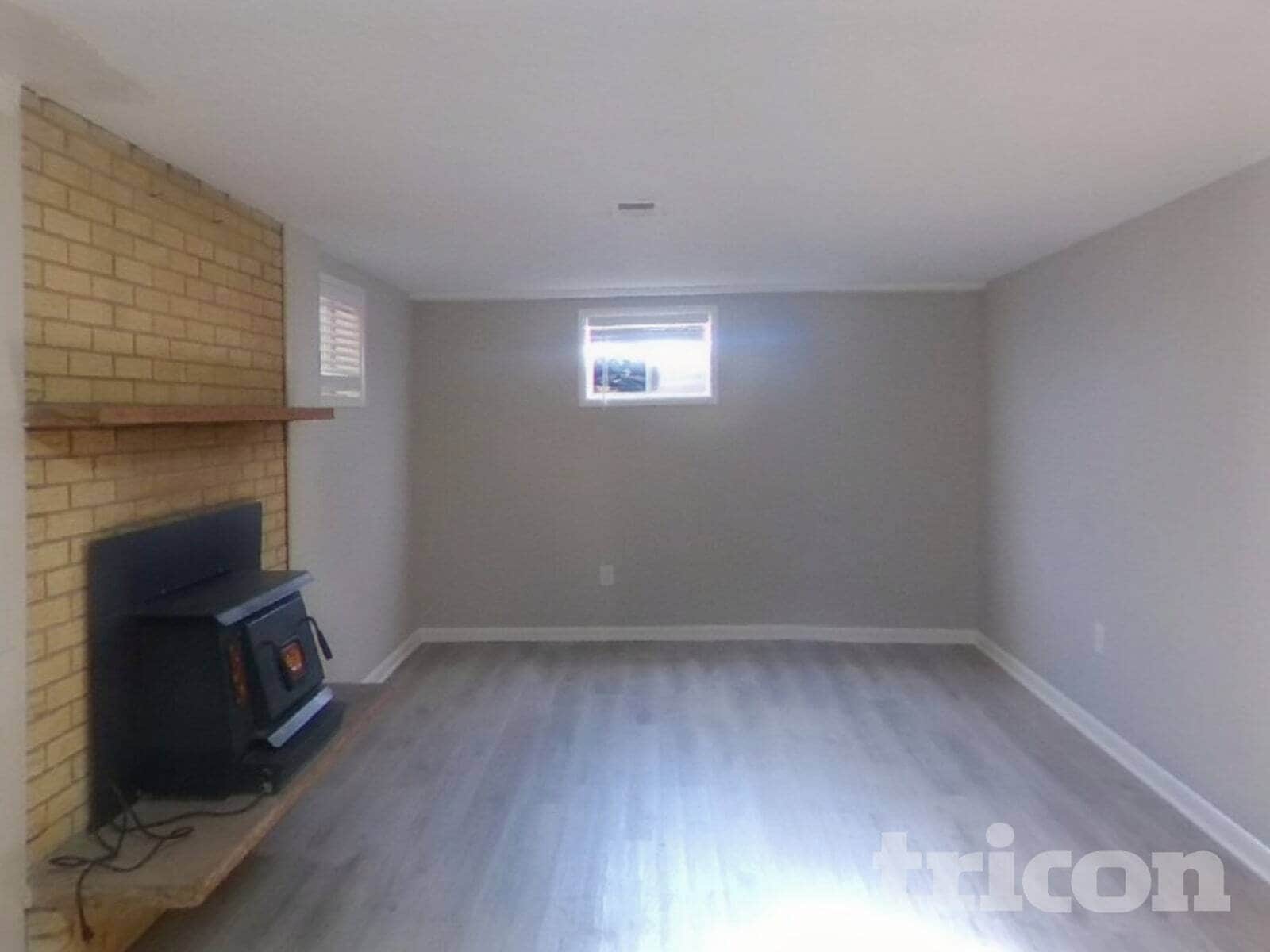 Building Photo - 915 S Tyler Ave