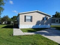 Building Photo - 2138 Sorority Ct