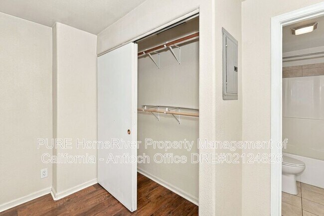 Building Photo - 2405 G St