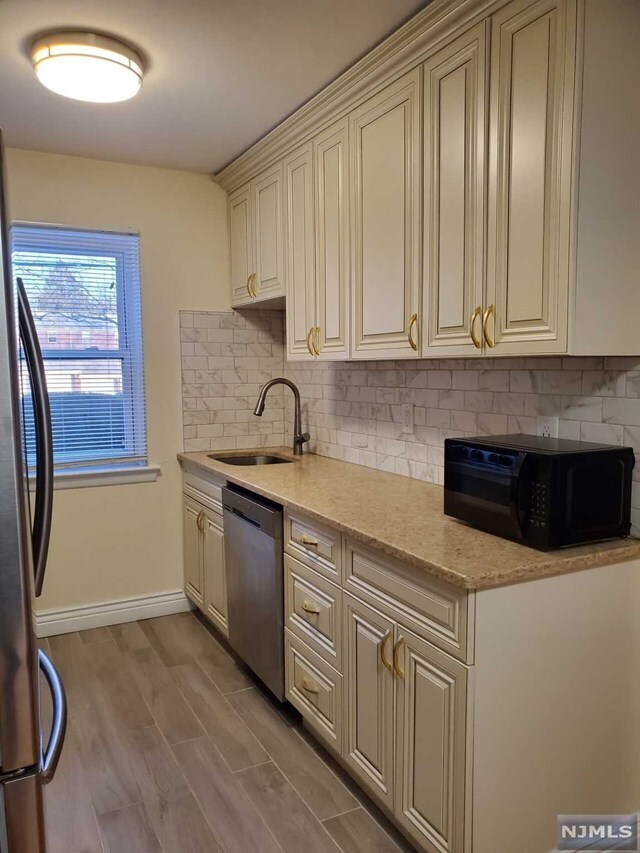 Building Photo - 1263A Inwood Terrace