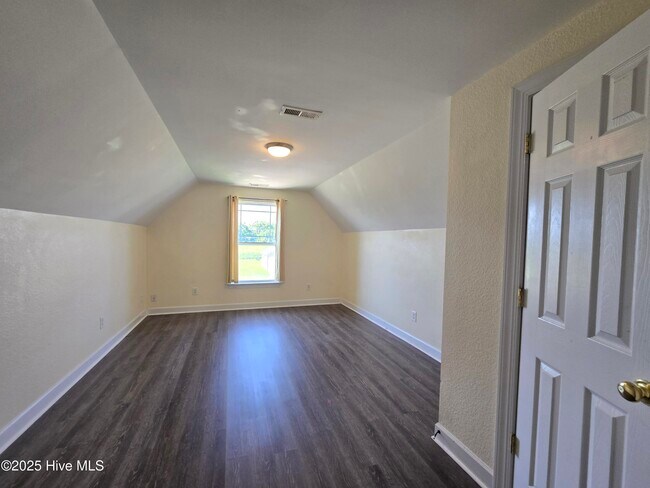 Building Photo - 2100 Aydlett Dr