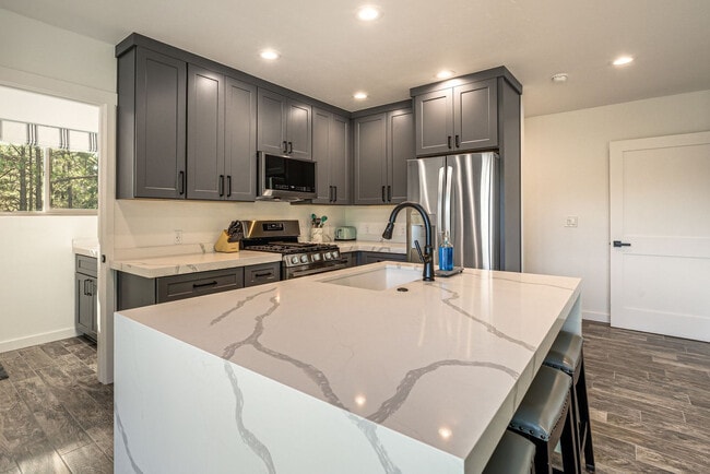 Building Photo - 3561 W Kiltie Loop