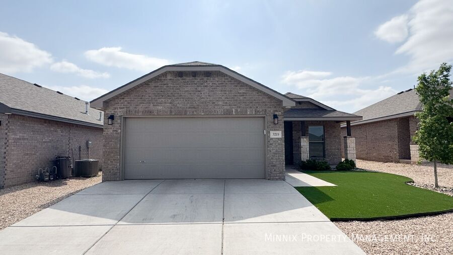 Building Photo - 3219 Abbeville Ave