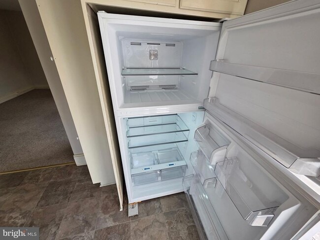 Building Photo - 2022 E Main St