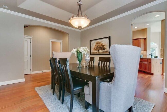 Building Photo - Luxury 4 Bed, 3.5 Bath Home | 4-Car Garage | Resort-Style Amenities