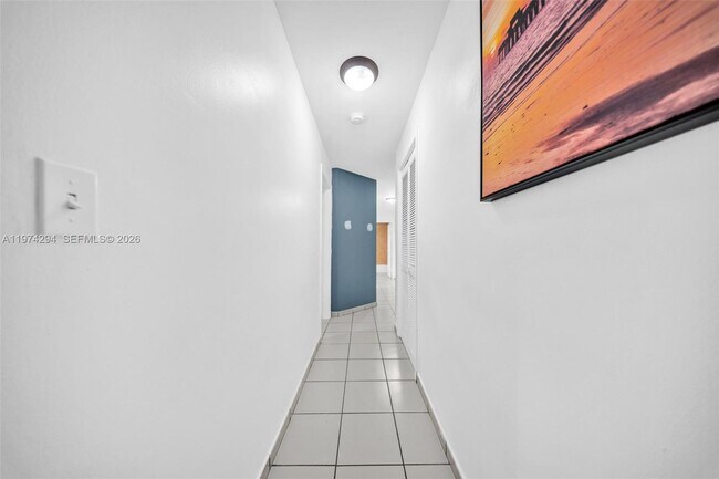 Building Photo - 1853 SW 17th St