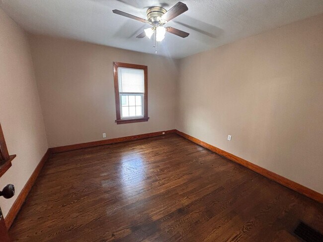Building Photo - 1731 Fauver Ave