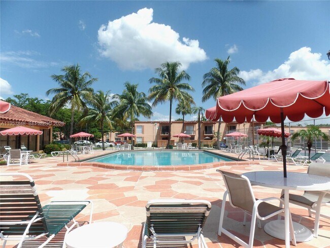 Building Photo - 7225 Miami Lakes Dr