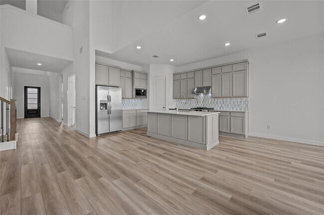 Building Photo - 22119 Shrimp Plant Ln