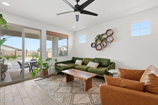 Building Photo - 5714 S Veneto