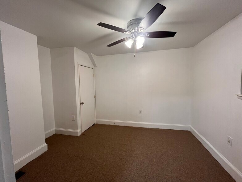 Building Photo - 1968 N 31st St