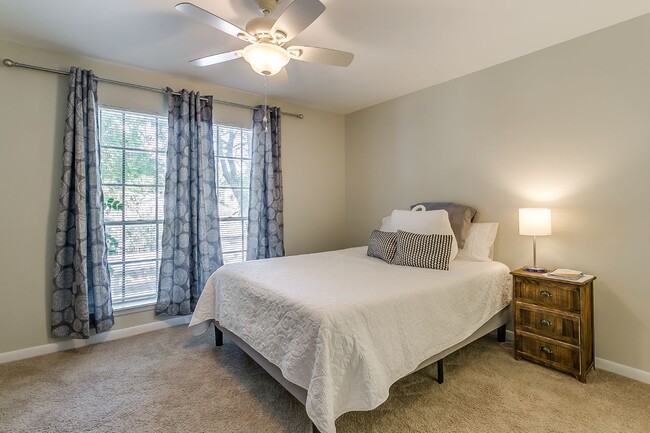 Bedroom 1 with Queen gel bed. - 4901 Bryce Ave