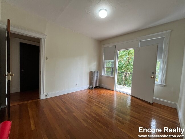 Building Photo - 1626 Commonwealth Ave