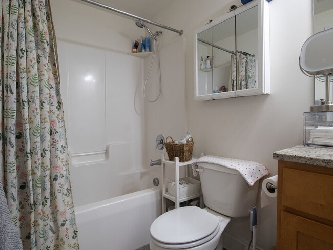 Building Photo - The Fountain Square Apartments