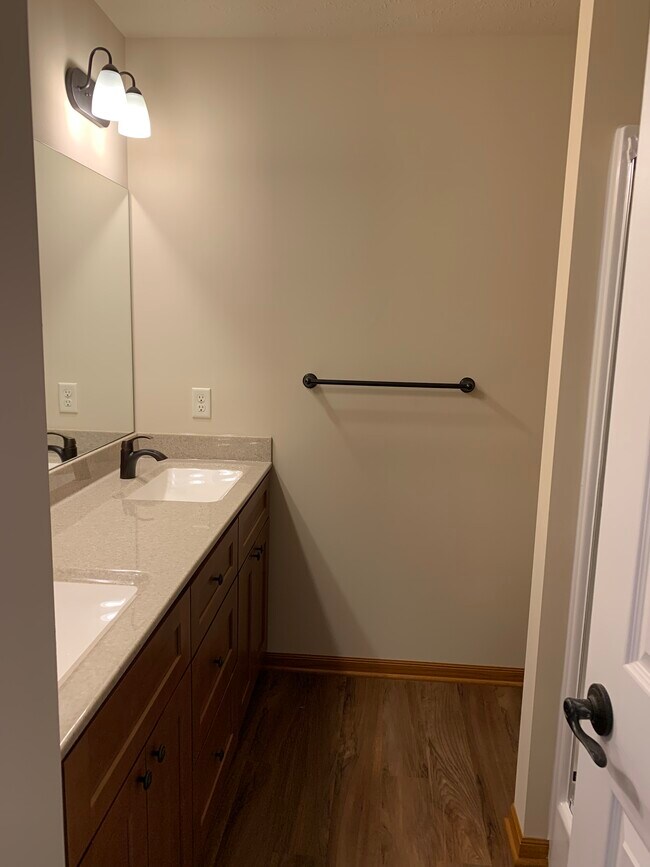 Building Photo - 9052 Tumbleweed Dr