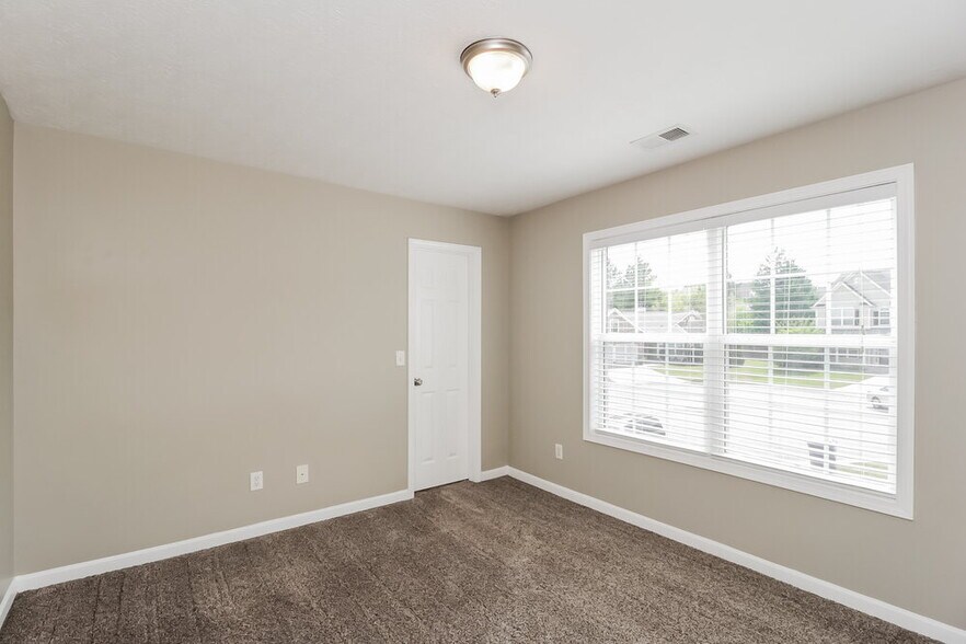 Building Photo - 237 Overlook Dr