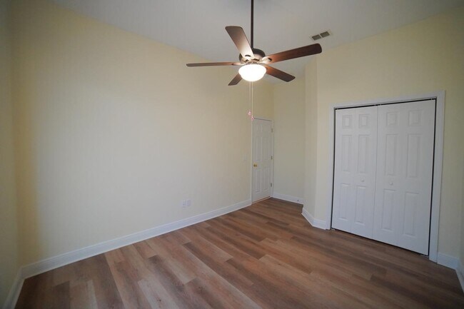 Building Photo - 1155 Sandler Ridge Rd